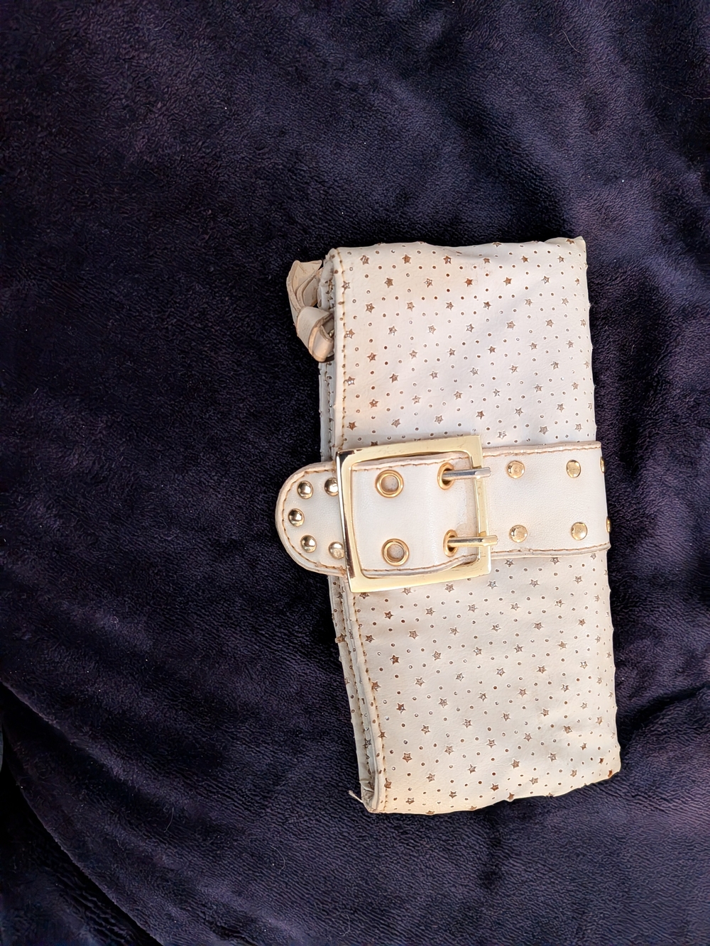 VTG Y2K Nine West Cream with Gold Star-Print Buckle Clutch